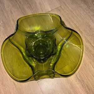 Viking 1969 Epic Drape avocado green 12 Inch Glass Centerpiece Bowl MCM and dip